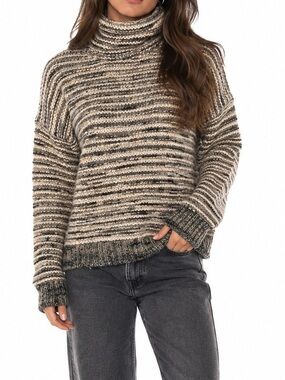 Elsamanda Made in Italy Premium Wool Alpaca
Blend Knit Sweater